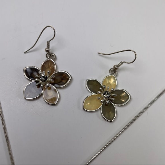 Stain Glass Style Necklace and Earring Set - Picture 14 of 16